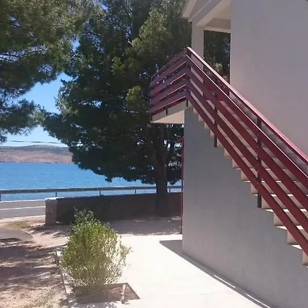 By The Sea Seline, Paklenica - 11197 * 斯塔利格拉德-帕克利尼卡